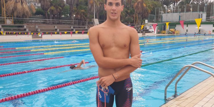 Ángel Esteban, nadador.