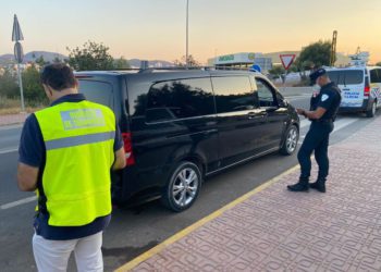 Dispositivo de control. Fotos de la Policía Local de Sant Antoni