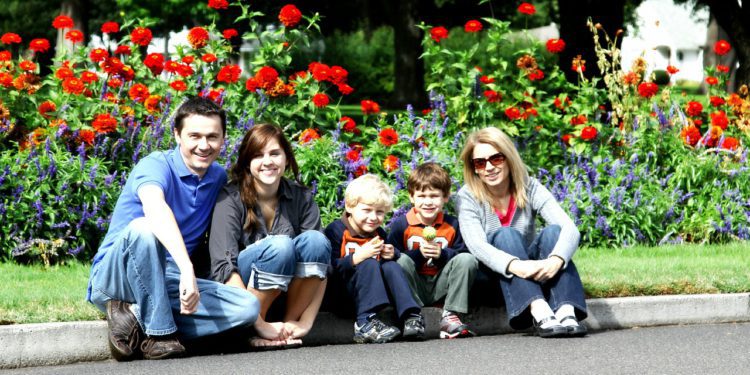 Una familia numerosa. Foto Pixabay.