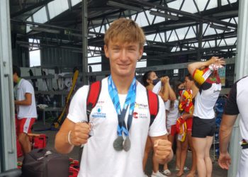 Bruno García con sus dos medallas.