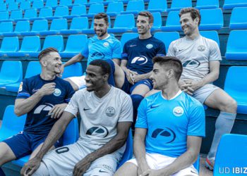 Jugadores. Foto: UD Ibiza Twitter.