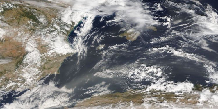 Imagen del polvo sahariano aproximándose a las Pitiusas.