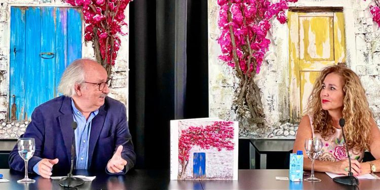 Antonio Colinas y Marta Torres.