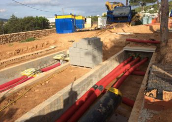 Obras de instalación del cable eléctrico entre Ibiza y Mallorca en una imagen de archivo