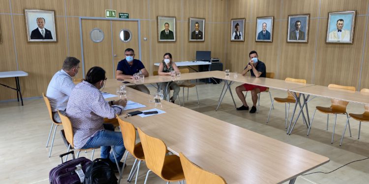 Reunión del equipo en Sant Josep.