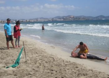 Imagen de archivo de una prueba para ser socorrista en Ibiza.