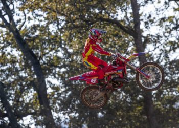 Elias Escandell durante una de las pruebas del europeo EMX Francia.