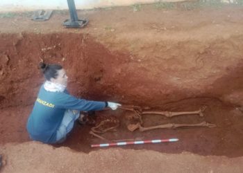 Restos hallados en el cementerio de ses Figueretes de Ibiza.