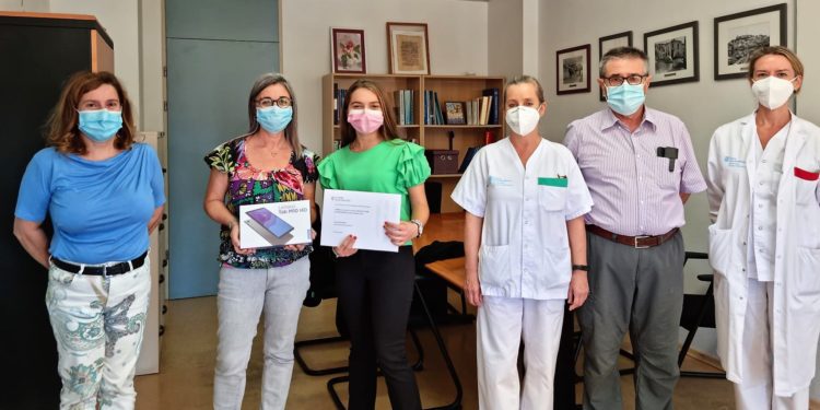 De izq a dcha. Carmen Santos, gerente del Área de Salud de Ibiza y Formentera, Joana Prieto, responsable de Atención al usuario y observatorio de pacientes del Servei de Salut, Lucía Costa Azqueta, Verónica Salomoni, vocal del Colegio Oficial de rerapeutas ocupacionales, Antoni Pallicer, del Colegio Oficial de Médicos, y Cristina Merino, jefa de Psiquiatría del Área de Salud.