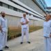 Equipo de la Unidad de Patología dual. De izquierda a derecha, Javier Moreno, enfermero, Álvaro Palma, psiquiatra y Verónica Salomoni, terapeuta ocupacional.