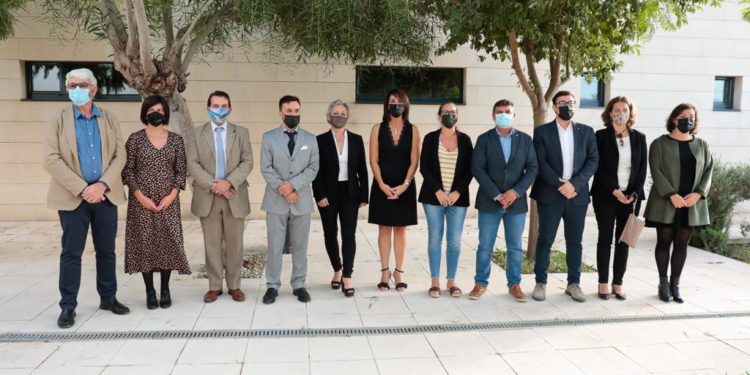 Equipo de Gobierno del Consell de Formentera. De izquierda a derecha Josep Marí, Raquel Guasch, Antonio J. Sanz, Rafael Ramírez, Alejandra Ferrer, Ana Juan, Susana Labrador, Bartomeu Escandell, Rafael González, Vanessa Parellada y Paula Ferrer.