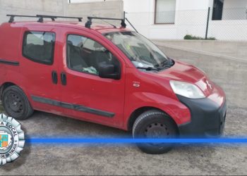 Imagen del vehículo interceptado por la Policía Local de Sant Josep.