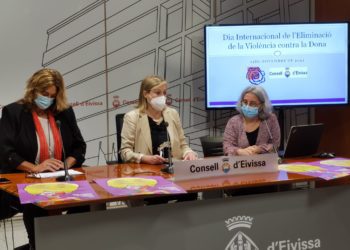 Roda de premsa d'aquest matí al Consell d'Eivissa.