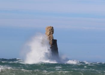 Olas en Benirras. Foto de Paco Natera