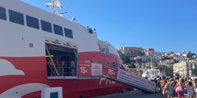 Barco de FRS.