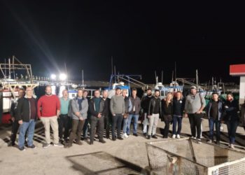 La delegación pitiusa en el puerto pesquero de La Atunara en La Línea de la Concepción.