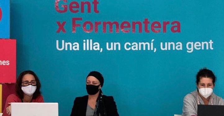 Imatge d'arxiu d'una reunió de Gent per Formentera.