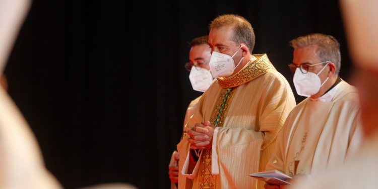 Vicente Ribas, Obispo de Ibiza, en su ordenación. Foto de Toni Escobar