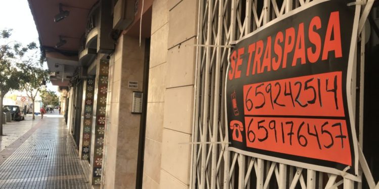 Imagen de archivo de un negocio en traspaso en la avenida de España de Ibiza (año 2020).