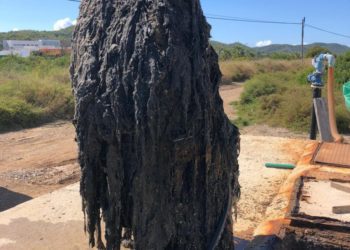 Montaña de toallitas tiradas a desagüe que acaban taponando las depuradoras. Esta se halló en la EDAR de Platja d'en Bossa.