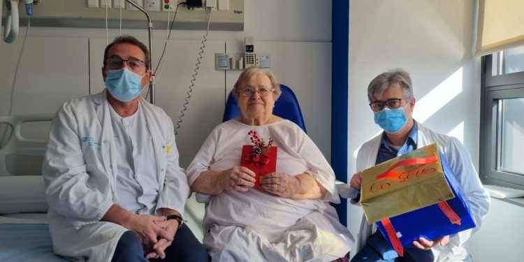 Maria entre Antonio Cruz y Domingo Martínez