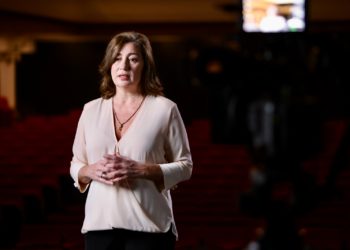 Armengol durante su discurso en el Teatro Principal de Inca. GOIB.