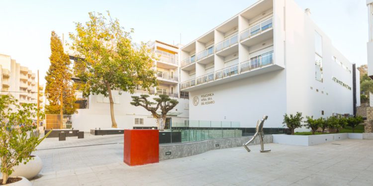 Fachada de la Policlínica Nuestra Señora del Rosario. Imagen de archivo.