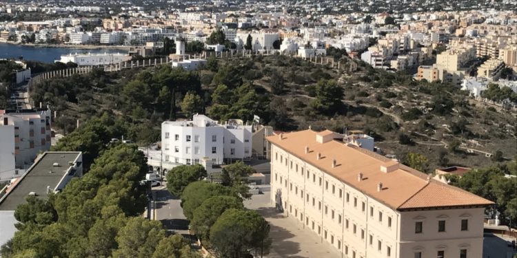 Sede de la UIB en Ibiza.