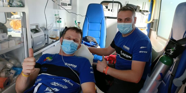 El piloto Toni Vingut tras su accidente en el Dakar 2022. Imagen de Ingin Ibiza.