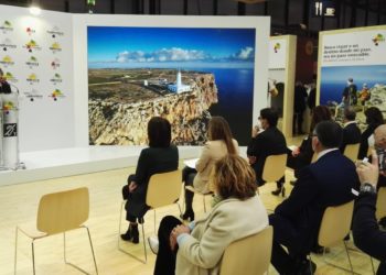 La vicepresidenta i consellera de Turisme, Alejandra Ferrer, a Fitur 2022. Consell de Formentera.