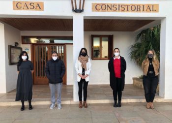 Rebuda d'avui dels treballadors nous. Imatge cedida pel Consell de Formentera.