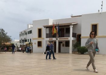Plaza de la Constitución, en Sant Francesc (Formentera). 
Imagen de archivo.