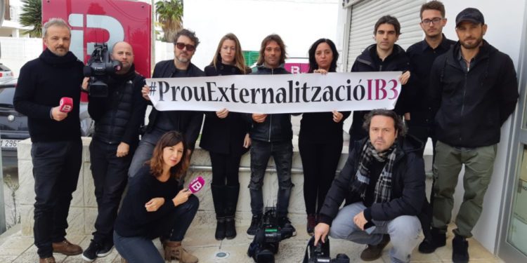 Una de las protestas de trabajadores de IB3 Ibiza que denunciaban la precariedad de su trabajo y reclamaban la internalización