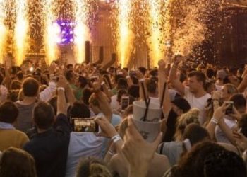 Una fiesta en Ibiza. Imagen de archivo.