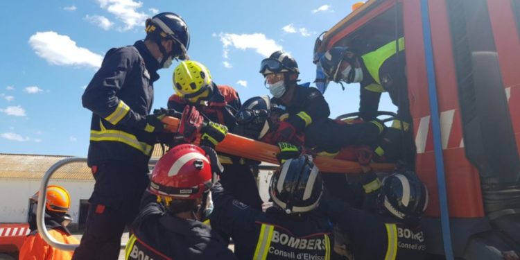 Imagen de archivo de bomberos de Ibiza.