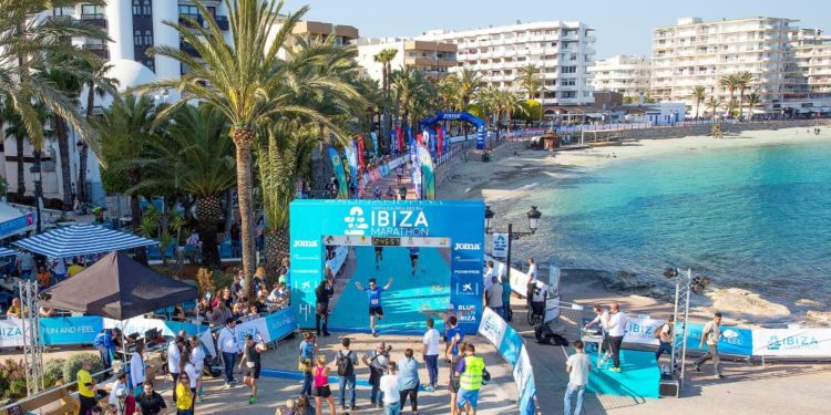 Imagen del Ibiza Maratón, a su llegada a Santa Eulària.