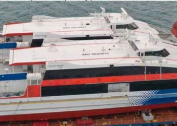 Imagen de los dos barcos que AquaBus unirá a su flota