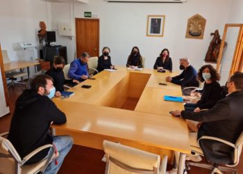 Imatge de la reunió d'aquest dimarts entre el Consell i les patronals. Consell Insular.
