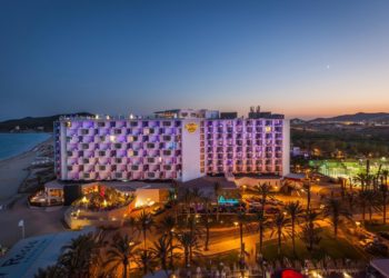 Hard Rock Hotel Ibiza. Imagen cedida por Palladium Hotel Group.