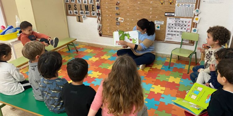 Alumnes d'Infantil del CEIP Mestre Lluís Andreu durant l'activitat. Consell de Formentera.