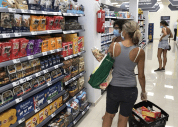Imagen de archivo de un supermercado en Ibiza.