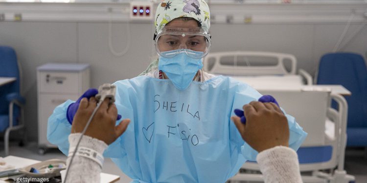 Fisioterapeuta en una imagen del Satse