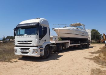 Imagen de archivo de vehículos de la empresa Transportes y Grúas Formentera, que siguió el paro de marzo. Foto: Transportes y Grúas Formentera.