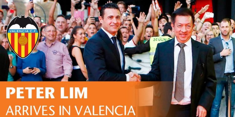 Amadeo Salvo y Peter Lim en los buenos tiempos cuando el empresario llegó al Valencia. Imagen Valencia CF