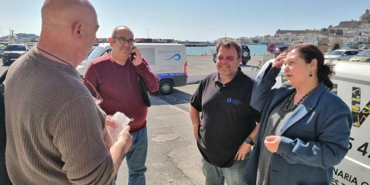 Reunión de Mae de la Concha y otros representantes del Govern con las cofradías