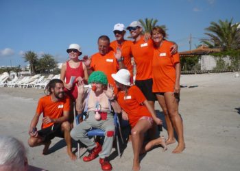 Imagen de voluntarios de la iniciativa. Cedida por 'Un Mar de Posibilidades' y Club Náutico de Ibiza.