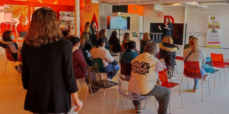 Imatge de l'esdeveniment. Fundació Deixalles.