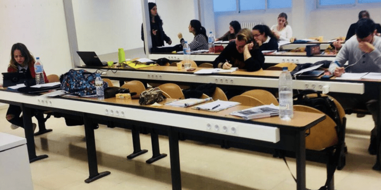 Imatge d'arxiu d'estudiants.