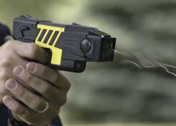 Imagen de un tipo de pistola eléctrica o táser.