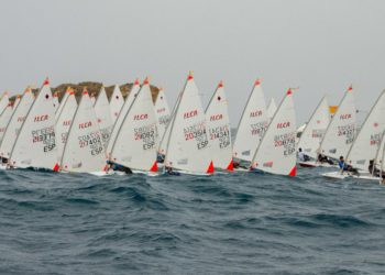 Salida de una de las pruebas del campeonato de España organizado por el Club Náutico de Ibiza. Fotos: Sebastián Candela